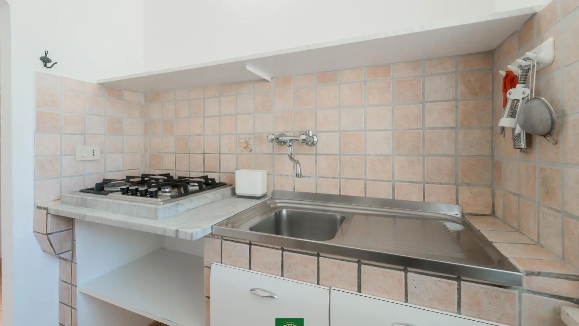 Residence Baia Di Norsi Casa Buraccio Italy